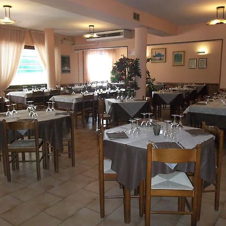 Albergo Ristorante Gori Ameglia Dış mekan fotoğraf