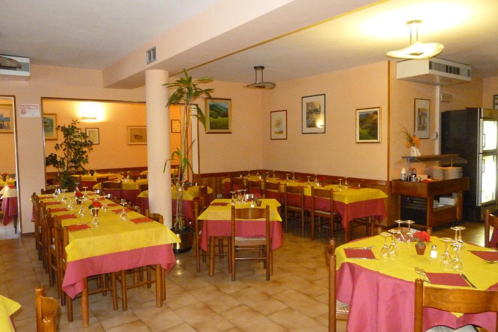 Albergo Ristorante Gori Ameglia Dış mekan fotoğraf